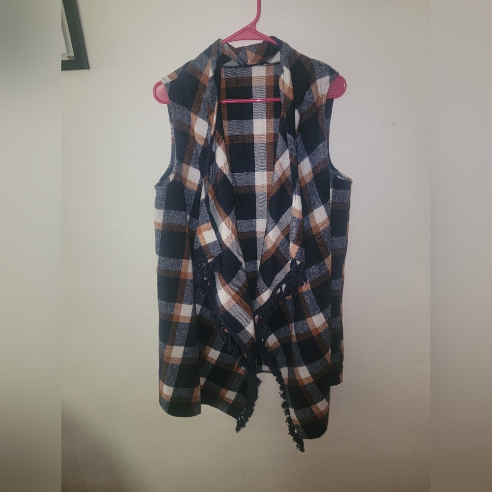 Medium Cardigan Vest